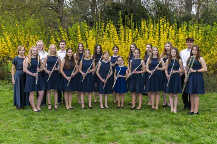 Joint photo shoot in the castle park